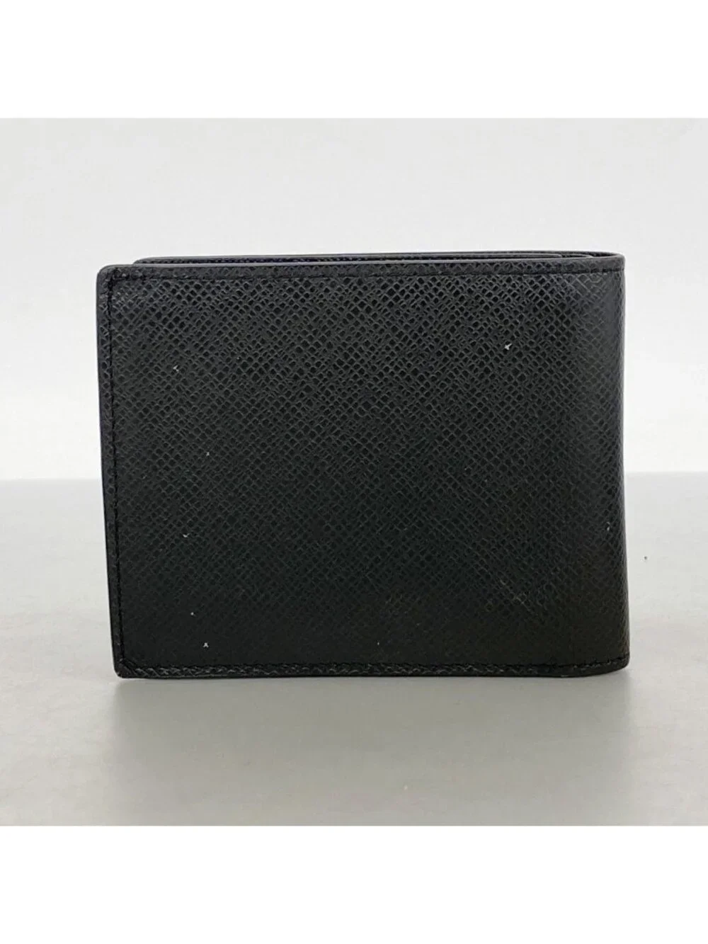 Louis Vuitton Wallet Taiga Portefeuille Marco NM Black